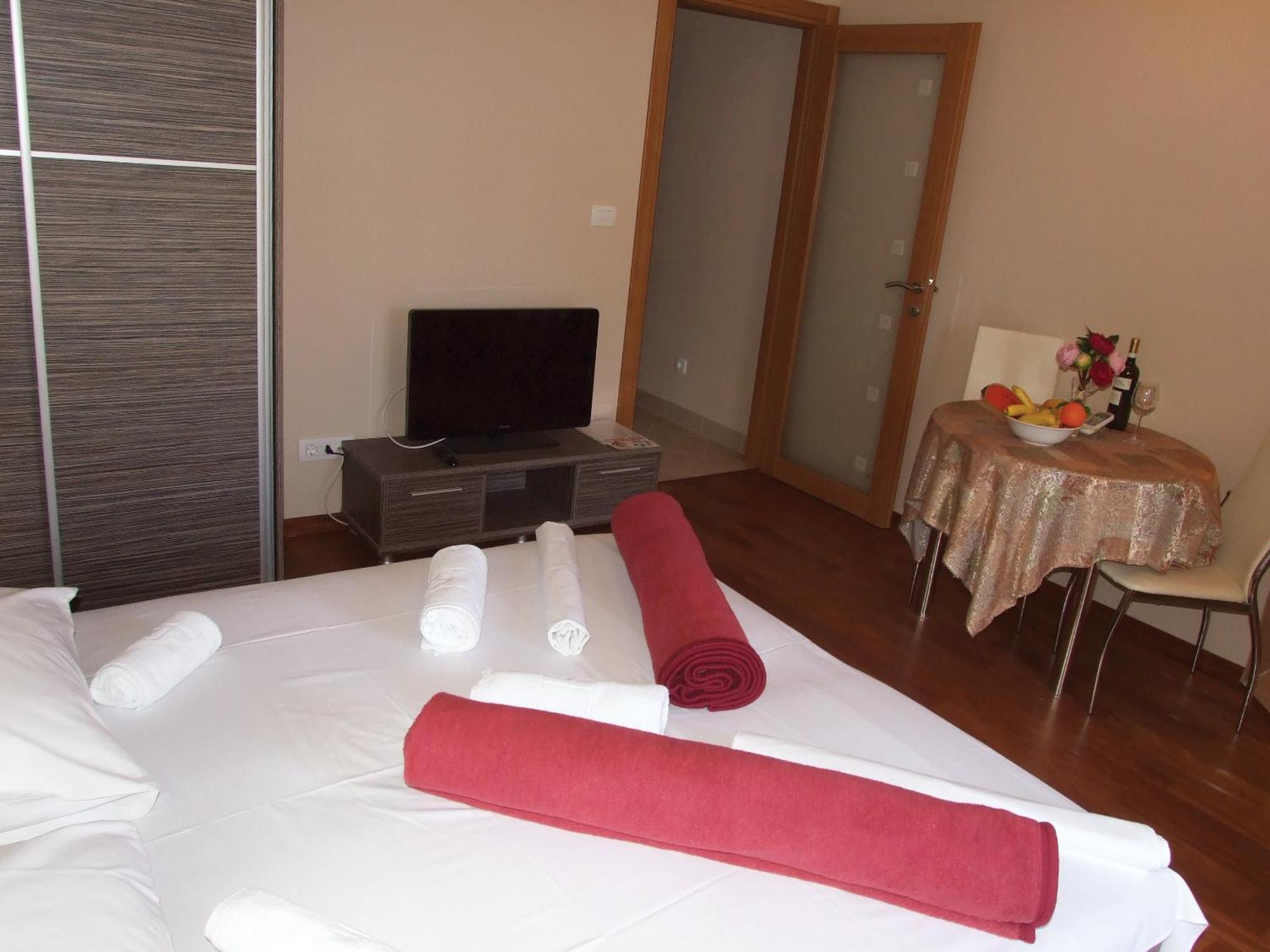 Apartments Oaza 2 Petrovac Стая снимка