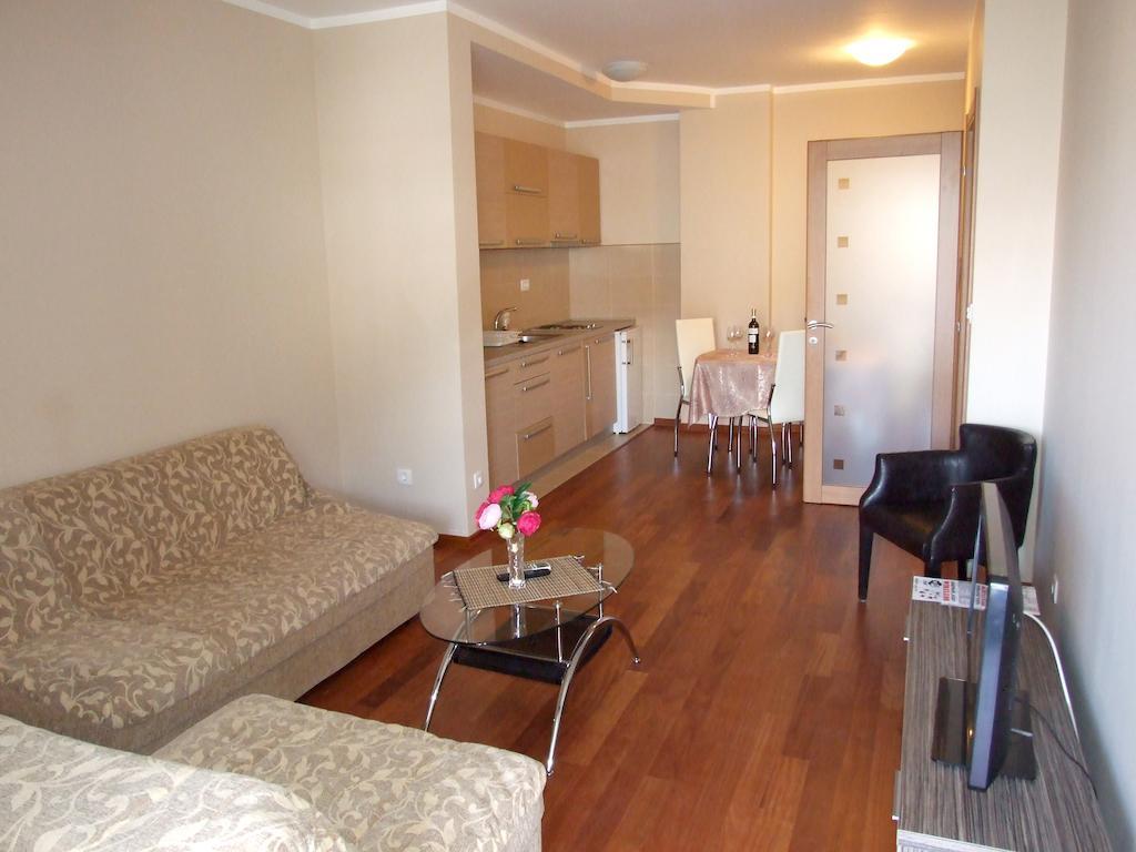 Apartments Oaza 2 Petrovac Стая снимка