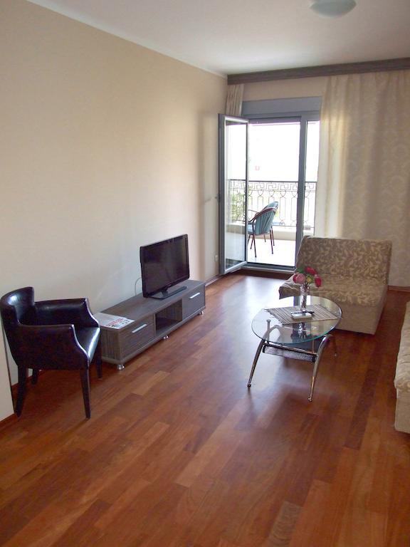 Apartments Oaza 2 Petrovac Екстериор снимка