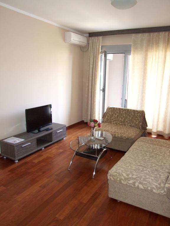 Apartments Oaza 2 Petrovac Екстериор снимка