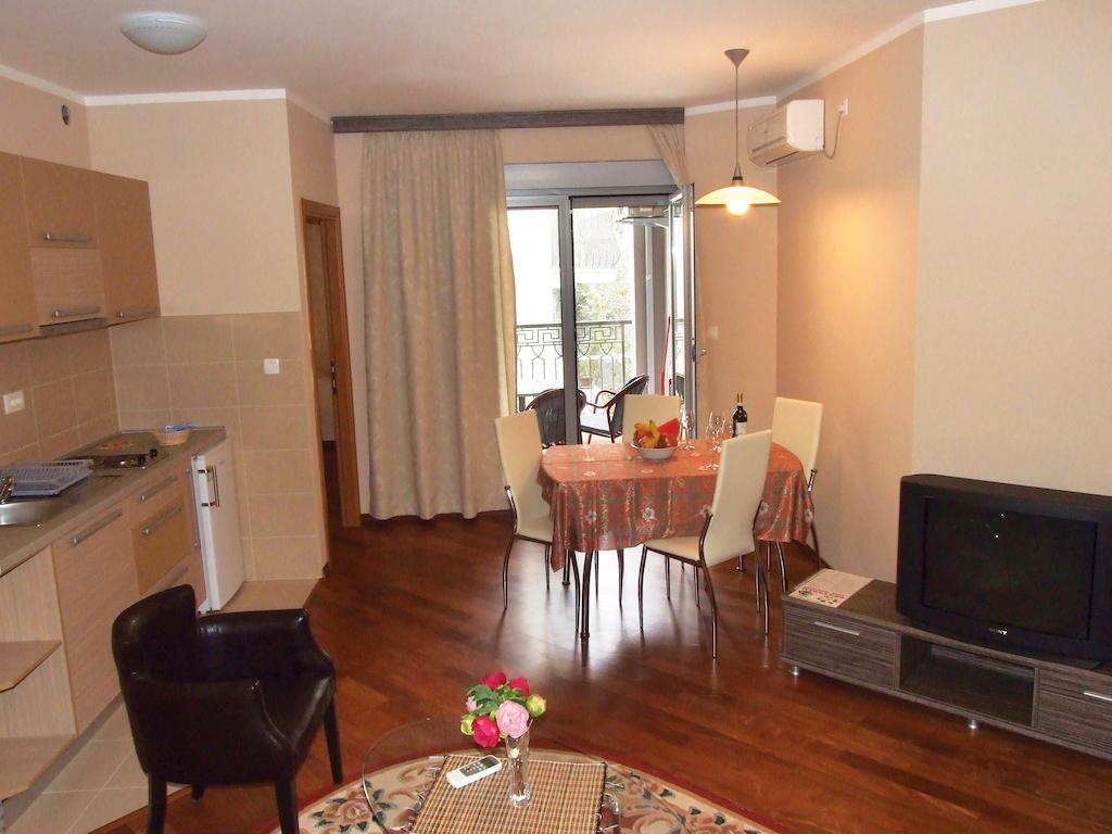 Apartments Oaza 2 Petrovac Стая снимка