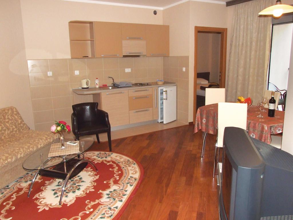 Apartments Oaza 2 Petrovac Стая снимка
