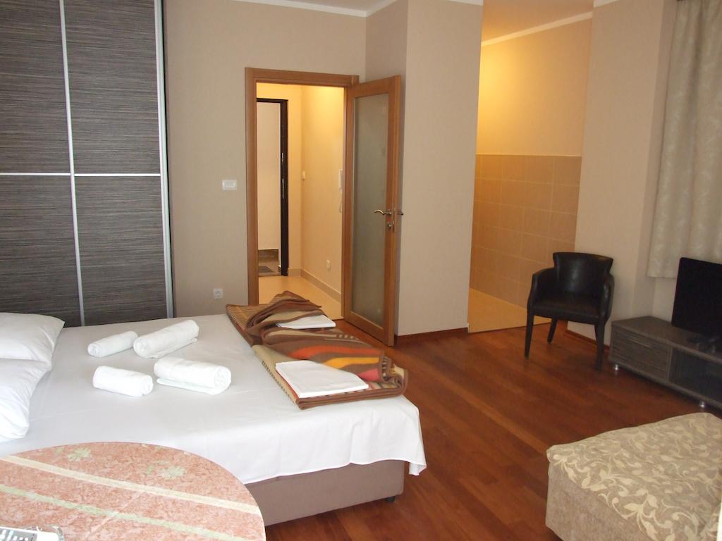 Apartments Oaza 2 Petrovac Стая снимка